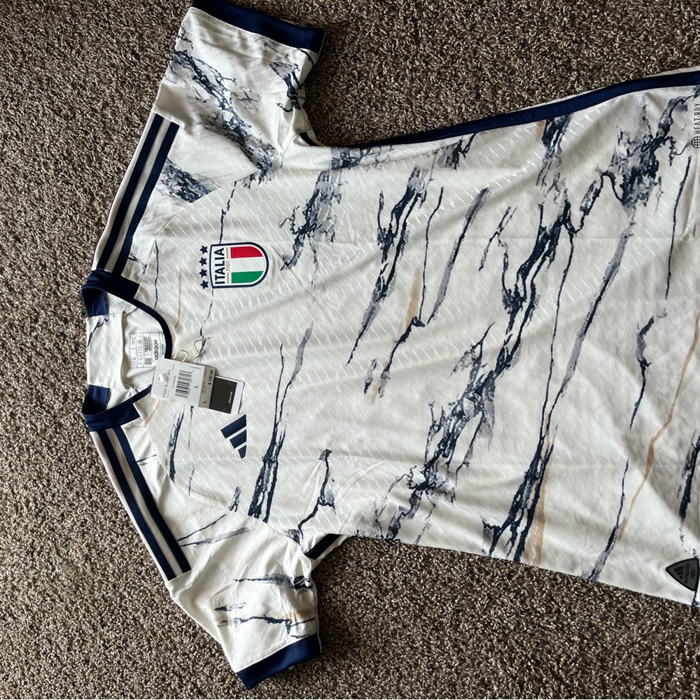 Men’s Adidas Italy jersey. New w/ tags!